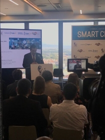 I Foro de El Español sobre Smart Cities en Madrid (12) • <a style="font-size:0.8em;" href="http://www.flickr.com/photos/129072575@N05/42180339854/" target="_blank">View on Flickr</a>