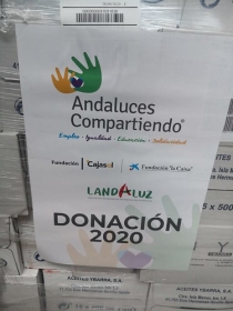Donación de alimentos 2020 Andaluces Compartiendo (24) • <a style="font-size:0.8em;" href="http://www.flickr.com/photos/129072575@N05/50440699751/" target="_blank">View on Flickr</a>