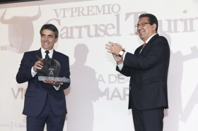 Entrega de los VI Premios Carrusel Taurino en la Fundación Cajasol • <a style="font-size:0.8em;" href="http://www.flickr.com/photos/129072575@N05/41444634551/" target="_blank">View on Flickr</a>