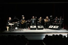 Jueves Flamencos de la Fundación Cajasol en Sevilla: Jeromo Segura (19) • <a style="font-size:0.8em;" href="http://www.flickr.com/photos/129072575@N05/41015635984/" target="_blank">View on Flickr</a>