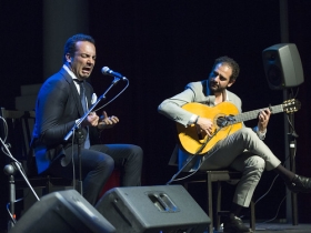 Jueves Flamencos de la Fundación Cajasol en Sevilla: Jesús Méndez (8) • <a style="font-size:0.8em;" href="http://www.flickr.com/photos/129072575@N05/41018072830/" target="_blank">View on Flickr</a>