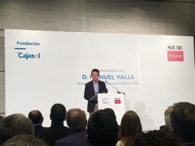 Foro SUR: Desayuno-coloquio con Manuel Valls • <a style="font-size:0.8em;" href="http://www.flickr.com/photos/129072575@N05/30784196628/" target="_blank">View on Flickr</a>