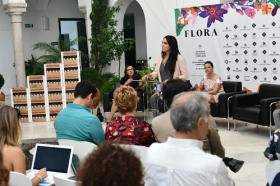 Presentación del II Festival Internacional de Arte Floral Contemporáneo 'Flora' en Córdoba (9) • <a style="font-size:0.8em;" href="http://www.flickr.com/photos/129072575@N05/44882959962/" target="_blank">View on Flickr</a>