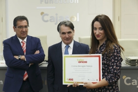 Entrega de las becas taller de oficio 2017 de la Fundación MAS en la Fundación Cajasol (39) • <a style="font-size:0.8em;" href="http://www.flickr.com/photos/129072575@N05/34528817376/" target="_blank">View on Flickr</a>