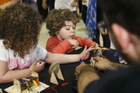 XV Feria de la Ciencia de Sevilla (23) • <a style="font-size:0.8em;" href="http://www.flickr.com/photos/129072575@N05/33767695054/" target="_blank">View on Flickr</a>