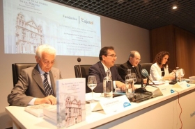 Presentación del libro 'La propiedad de la iglesia de la Merced' en Córdoba (6) • <a style="font-size:0.8em;" href="http://www.flickr.com/photos/129072575@N05/34750330745/" target="_blank">View on Flickr</a>