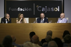 Presentación del libro 'Tutankhamón en España: Howard Carter, el duque de Alba y las Conferencias de Madrid' • <a style="font-size:0.8em;" href="http://www.flickr.com/photos/129072575@N05/35398422511/" target="_blank">View on Flickr</a>