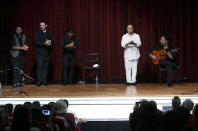 Jueves Flamencos de la Fundación Cajasol: Manuel Moreno 'El Pele' (26) • <a style="font-size:0.8em;" href="http://www.flickr.com/photos/129072575@N05/34383945533/" target="_blank">View on Flickr</a>