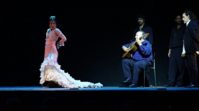 Estival Flamenco Cádiz 2017: Mercedes Ruiz (37) • <a style="font-size:0.8em;" href="http://www.flickr.com/photos/129072575@N05/35793573113/" target="_blank">View on Flickr</a>