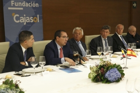 Encuentro Empresarial con Embajador de Ecuador en España a la Fundación Cajasol (6) • <a style="font-size:0.8em;" href="http://www.flickr.com/photos/129072575@N05/37254766316/" target="_blank">View on Flickr</a>