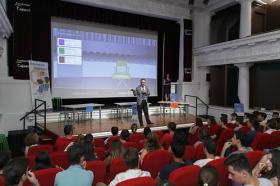 Día de la Educación Financiera 2017 en la Fundación Cajasol • <a style="font-size:0.8em;" href="http://www.flickr.com/photos/129072575@N05/37438493042/" target="_blank">View on Flickr</a>