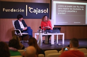 Fundación Cajasol en un tuit: 'Social Media, Big Data y Growth Hacking' (7) • <a style="font-size:0.8em;" href="http://www.flickr.com/photos/129072575@N05/38535749572/" target="_blank">View on Flickr</a>