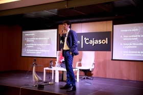 Fundación Cajasol en un tuit: 'Social Media, Big Data y Growth Hacking' (3) • <a style="font-size:0.8em;" href="http://www.flickr.com/photos/129072575@N05/37679296735/" target="_blank">View on Flickr</a>
