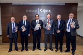 Presentación del número 153 de la revista Papeles de Economía Española, ‘Economía de las ciudades’, en la Fundación Cajasol (10) • <a style="font-size:0.8em;" href="http://www.flickr.com/photos/129072575@N05/37708402775/" target="_blank">View on Flickr</a>