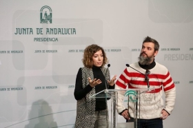 Presentación del documental 'Un ideal andaluz' (13) • <a style="font-size:0.8em;" href="http://www.flickr.com/photos/129072575@N05/38993467694/" target="_blank">View on Flickr</a>