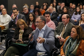 Entrega de 'Ayudas a proyectos de iniciativas sociales en Andalucía 2017' (2) • <a style="font-size:0.8em;" href="http://www.flickr.com/photos/129072575@N05/38338211755/" target="_blank">View on Flickr</a>