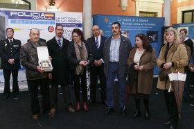 Exposición 'La victoria de la libertad: la Policía Nacional contra el terrorismo' en Sevilla (4) • <a style="font-size:0.8em;" href="http://www.flickr.com/photos/129072575@N05/38895280240/" target="_blank">View on Flickr</a>