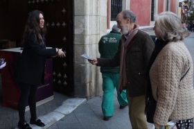 Entrega del 'Gota a Gota de Pasión' 2018 en Sevilla (8) • <a style="font-size:0.8em;" href="http://www.flickr.com/photos/129072575@N05/39127097390/" target="_blank">View on Flickr</a>