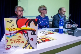 Presentación del cuento infantil ‘Do, re, mi, las cejas de Pepín’ en Huelva (7) • <a style="font-size:0.8em;" href="http://www.flickr.com/photos/129072575@N05/49083830001/" target="_blank">View on Flickr</a>