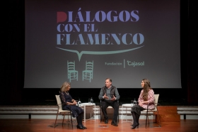 Diálogos con el Flamenco 2019 en Sevilla: Argentina y Cristina Heeren (12) • <a style="font-size:0.8em;" href="http://www.flickr.com/photos/129072575@N05/49131587346/" target="_blank">View on Flickr</a>