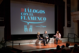 Diálogos con el Flamenco 2019 en Sevilla: Argentina y Cristina Heeren (10) • <a style="font-size:0.8em;" href="http://www.flickr.com/photos/129072575@N05/49131772797/" target="_blank">View on Flickr</a>