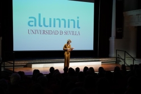 Presentación del proyecto 'Alumni' de la Universidad de Sevilla (3) • <a style="font-size:0.8em;" href="http://www.flickr.com/photos/129072575@N05/49398609436/" target="_blank">View on Flickr</a>