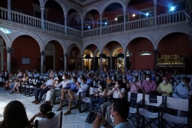 Noches de Verano Cajasol en Sevilla: Concierto de Javi Moya (3) • <a style="font-size:0.8em;" href="http://www.flickr.com/photos/129072575@N05/50173246702/" target="_blank">View on Flickr</a>