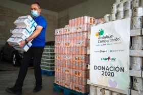 Donación de alimentos 2020 Andaluces Compartiendo (4) • <a style="font-size:0.8em;" href="http://www.flickr.com/photos/129072575@N05/50440699356/" target="_blank">View on Flickr</a>