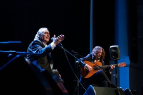 Jueves Flamencos de la Fundación Cajasol en Sevilla: José y Manuel de la Tomasa (24) • <a style="font-size:0.8em;" href="http://www.flickr.com/photos/129072575@N05/50492057871/" target="_blank">View on Flickr</a>