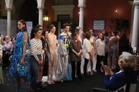 Andalucía de Moda 2019: Desfile 'Synthetic Aesthetic' en la Fundación Cajasol (3) • <a style="font-size:0.8em;" href="http://www.flickr.com/photos/129072575@N05/47368392862/" target="_blank">View on Flickr</a>