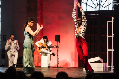 Ciclo Cajasol: Flamenco en la Bodega con Eduardo Guerrero y 'Faro' (6) • <a style="font-size:0.8em;" href="http://www.flickr.com/photos/129072575@N05/40937393501/" target="_blank">View on Flickr</a>