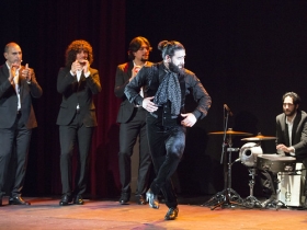 Jueves Flamencos de la Fundación Cajasol en Sevilla: Antonio Molina 'El Choro' (4) • <a style="font-size:0.8em;" href="http://www.flickr.com/photos/129072575@N05/41429323121/" target="_blank">View on Flickr</a>