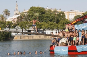 Concurso de la Cucaña en la Velá de Santa Ana 2018 (5) • <a style="font-size:0.8em;" href="http://www.flickr.com/photos/129072575@N05/41839491700/" target="_blank">View on Flickr</a>