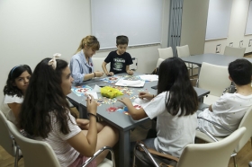 Talleres de verano 2018 para niñ@s en Sevilla (2) • <a style="font-size:0.8em;" href="http://www.flickr.com/photos/129072575@N05/43308740432/" target="_blank">View on Flickr</a>