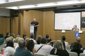 Entrega del IV Premio Ángel Solidario 'José María Trancoso' en la Fundación Cajasol (8) • <a style="font-size:0.8em;" href="http://www.flickr.com/photos/129072575@N05/42621041644/" target="_blank">View on Flickr</a>