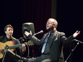 Jueves Flamencos de la Fundación Cajasol en Sevilla: Jeromo Segura (15) • <a style="font-size:0.8em;" href="http://www.flickr.com/photos/129072575@N05/41733229831/" target="_blank">View on Flickr</a>