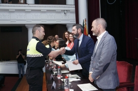 XLIII acto de clausura del curso de ingreso a los Cuerpos de Policía Local de Andalucía (8) • <a style="font-size:0.8em;" href="http://www.flickr.com/photos/129072575@N05/42286365605/" target="_blank">View on Flickr</a>