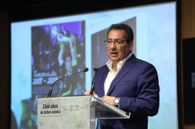 Presentación oficial del libro 'Cien años de fútbol andaluz: Centenario de la Real Federación Andaluza de Fútbol' (12) • <a style="font-size:0.8em;" href="http://www.flickr.com/photos/129072575@N05/43479188092/" target="_blank">View on Flickr</a>