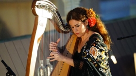 II Estival Flamenco Cádiz: Ana Crismán y 'Arpa Jonda' (4) • <a style="font-size:0.8em;" href="http://www.flickr.com/photos/129072575@N05/44339597811/" target="_blank">View on Flickr</a>