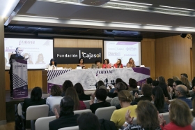 Foro16 'Feminismo, igualdad real' en la sede de la Fundación Cajasol en Sevilla (8) • <a style="font-size:0.8em;" href="http://www.flickr.com/photos/129072575@N05/30771907427/" target="_blank">View on Flickr</a>