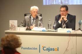 Presentación del libro 'La propiedad de la iglesia de la Merced' en Córdoba (4) • <a style="font-size:0.8em;" href="http://www.flickr.com/photos/129072575@N05/34750330595/" target="_blank">View on Flickr</a>