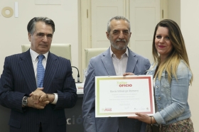 Entrega de las becas taller de oficio 2017 de la Fundación MAS en la Fundación Cajasol (5) • <a style="font-size:0.8em;" href="http://www.flickr.com/photos/129072575@N05/34528812576/" target="_blank">View on Flickr</a>