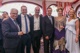 Recepción institucional de la Fundación Cajasol en la Feria de Sevilla 2017 (21) • <a style="font-size:0.8em;" href="http://www.flickr.com/photos/129072575@N05/34426179085/" target="_blank">View on Flickr</a>