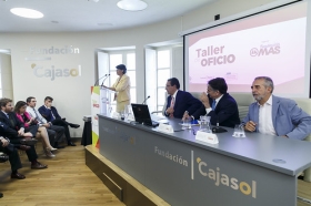 Entrega de las becas taller de oficio 2017 de la Fundación MAS en la Fundación Cajasol (50) • <a style="font-size:0.8em;" href="http://www.flickr.com/photos/129072575@N05/34184060830/" target="_blank">View on Flickr</a>