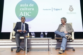 Aula Cultura ABC de Sevilla: Ildefonso Falcones (14) • <a style="font-size:0.8em;" href="http://www.flickr.com/photos/129072575@N05/35190910076/" target="_blank">View on Flickr</a>