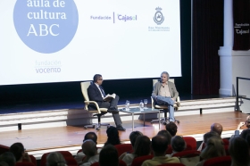 Aula Cultura ABC de Sevilla: Ildefonso Falcones (7) • <a style="font-size:0.8em;" href="http://www.flickr.com/photos/129072575@N05/35101337221/" target="_blank">View on Flickr</a>