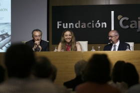 Presentación del libro 'Tutankhamón en España: Howard Carter, el duque de Alba y las Conferencias de Madrid' (7) • <a style="font-size:0.8em;" href="http://www.flickr.com/photos/129072575@N05/34719664033/" target="_blank">View on Flickr</a>