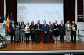 Entrega de los V Premios Menina en la Fundación Cajasol (2) • <a style="font-size:0.8em;" href="http://www.flickr.com/photos/129072575@N05/38550014092/" target="_blank">View on Flickr</a>