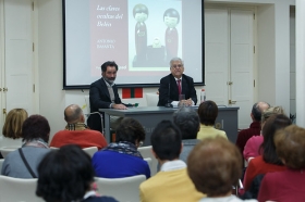 Conferencia de Antonio Basanta 'Las claves ocultas del Belén' en la Fundación Cajasol (10) • <a style="font-size:0.8em;" href="http://www.flickr.com/photos/129072575@N05/38185624425/" target="_blank">View on Flickr</a>