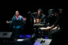 Jueves Flamencos de la Fundación Cajasol: Angelita Montoya (24) • <a style="font-size:0.8em;" href="http://www.flickr.com/photos/129072575@N05/26530099799/" target="_blank">View on Flickr</a>